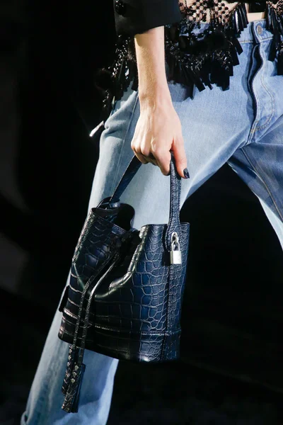 Look 20